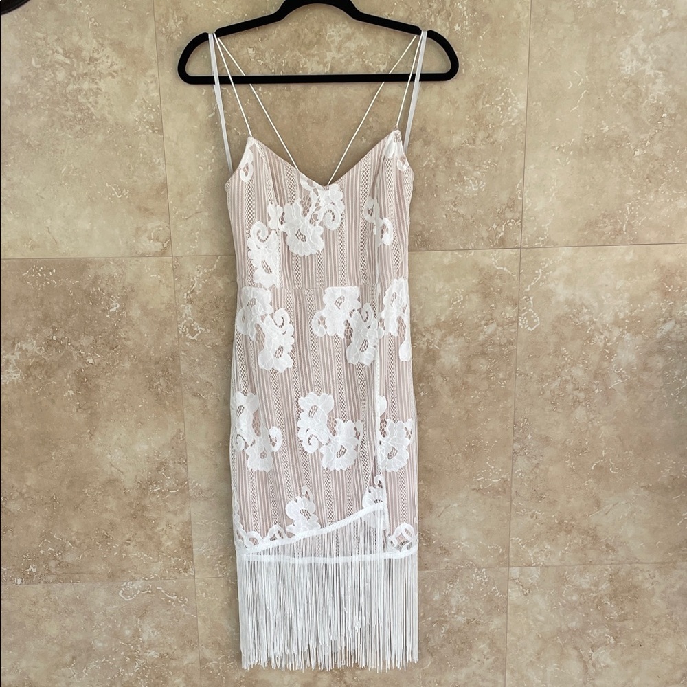 Lovers + Friends Dress Size M Lace Fringe Nude White Floral Mesh Spaghetti Vneck - Picture 3 of 13